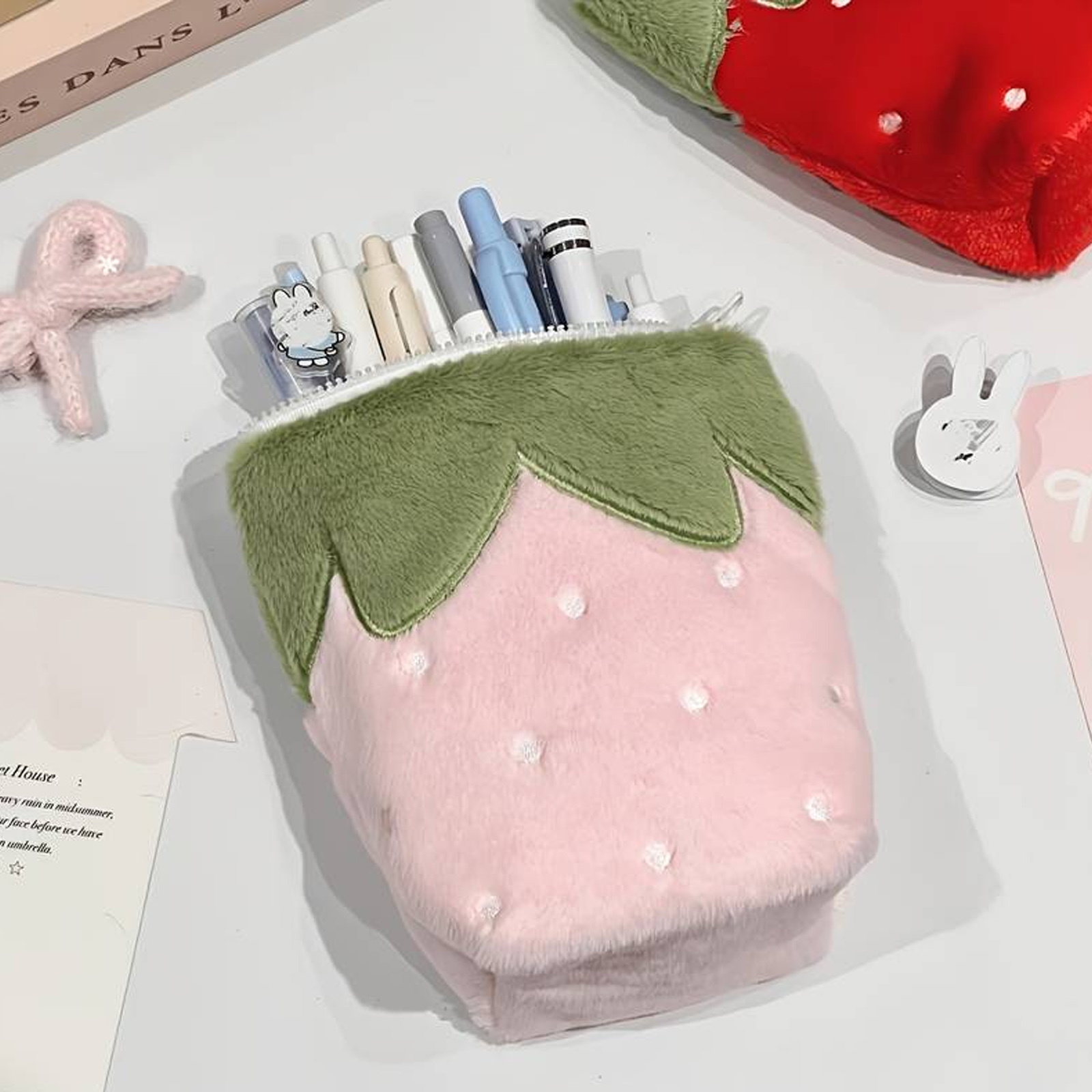 Stationery Office Supply Store - 일본식 빈티지 딸기 모양 세로형 필통,